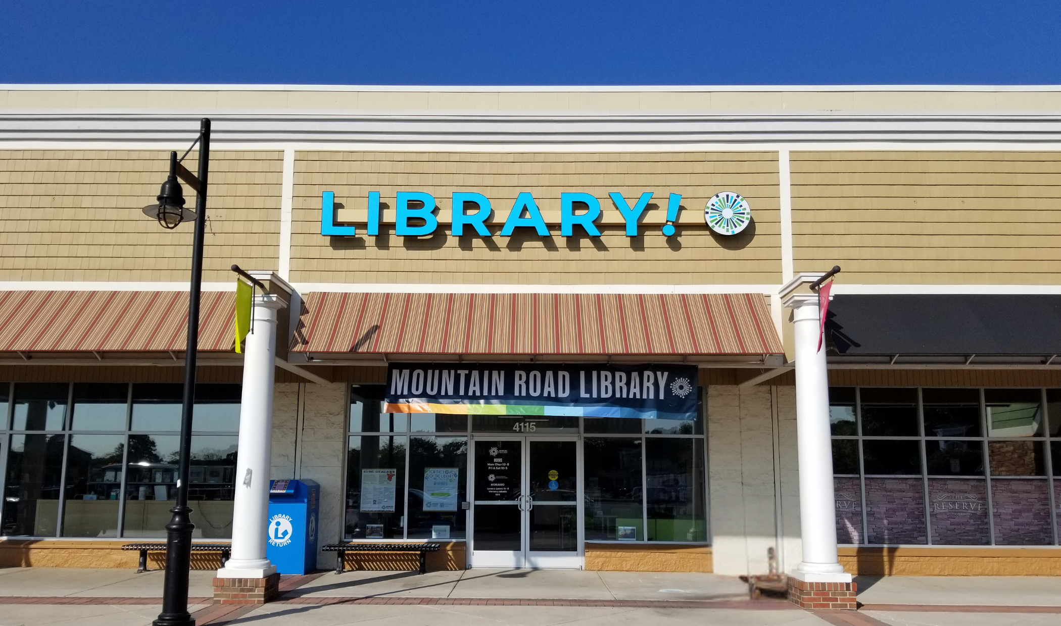 Mountain Road Library Exterior